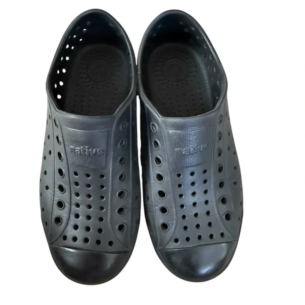 Native Shoes Jefferson Kids Slip-On Sneakers Black Size C9